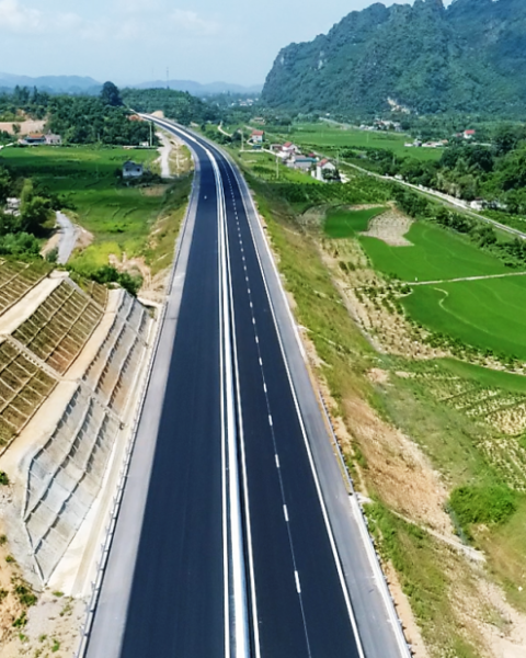 Triển khai chuẩn bị mặt bằng cho dự án cao tốc Tân Phú - Bảo Lộc(3) Triển khai chuẩn bị mặt bằng cho dự án cao tốc Tân Phú - Bảo Lộc(3)